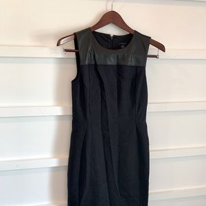 Nwt Ann Taylor Petite Mixed fabric sheath dress